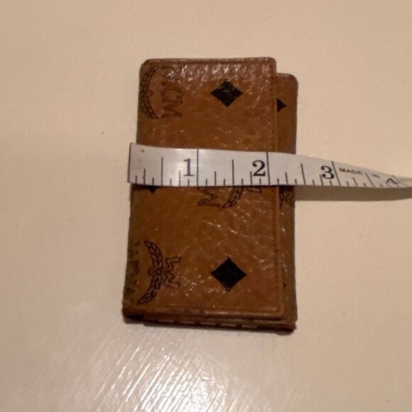 MCM Key Holder All Over Logo Print Golden Brown Leather 4 Ring Key Case - Picture 12 of 12